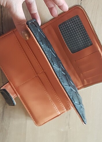 Guess Çok gözlü büyük cüzdan 