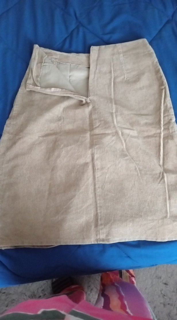 Kemer Detaylı Bej Midi etek - Görsel 3