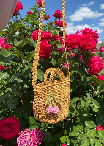 Zara Pembe Çiçekli Örgü Bohem Kadın Çantası