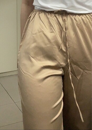 38 Beden camel Renk Suud Saten Pantolon