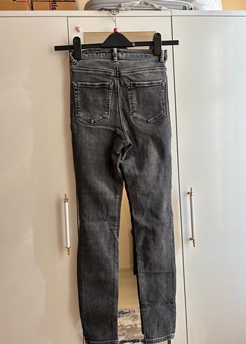 Gri Dar Kesim Kadın Denim Pantolon - Görsel 4