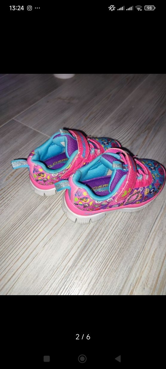 Skechers Kız Çocuk Renkli Baskılı Spor Ayakkabı - Görsel 2