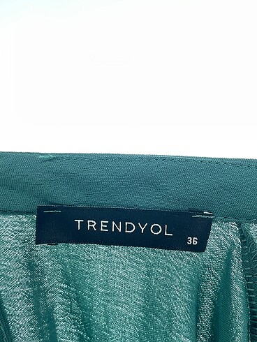 36 Beden çeşitli Renk Trendyol & Milla Kısa Elbise %70 İndirimli.