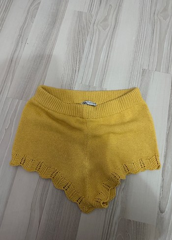 zara Triko Mini Şort