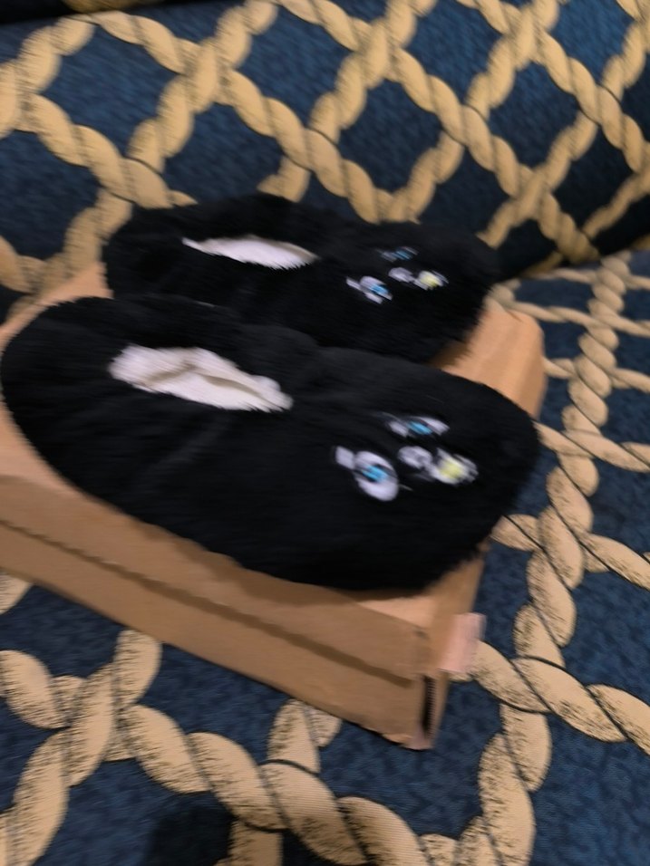 Siyah Nakışlı Erkek Çocuk Sıcak panduf - Görsel 2