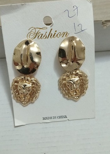 Altın Renk Aslan Figürlü Mini Küpe - Görsel 2