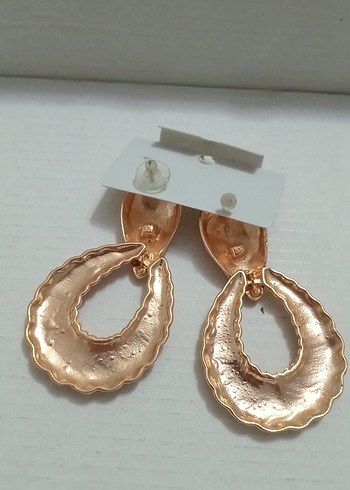 Altın Renkli Pilili Mini Kadın Küpeler - Görsel 2