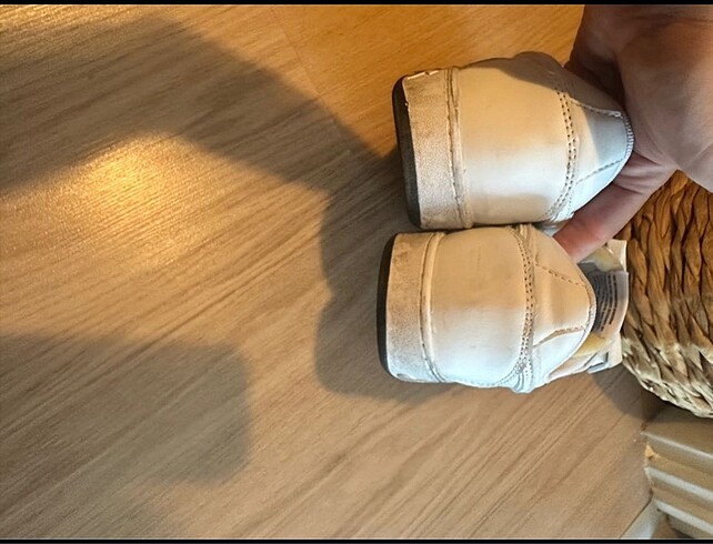 41 Beden beyaz Renk Erkek orjinal DİADORA marka