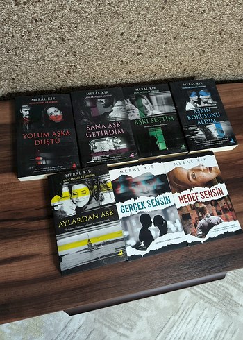  Meral Kır roman serisi