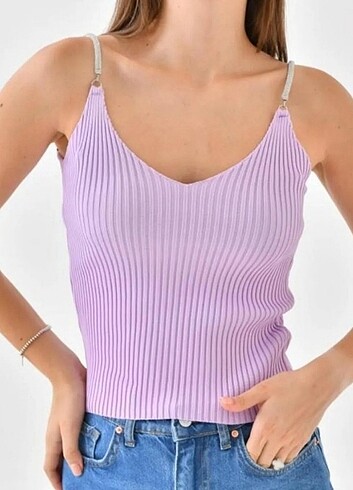 Askılı sim detaylı lila crop top 