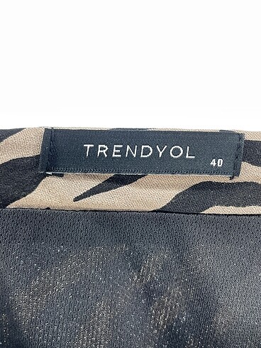 40 Beden çeşitli Renk Trendyol & Milla Midi Etek %70 İndirimli.