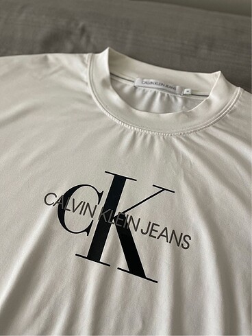 calvin klein oversize tişört