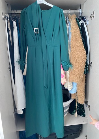 Kemerli Uzun Kollu Koyu Yeşil Abiye Elbise - Görsel 2