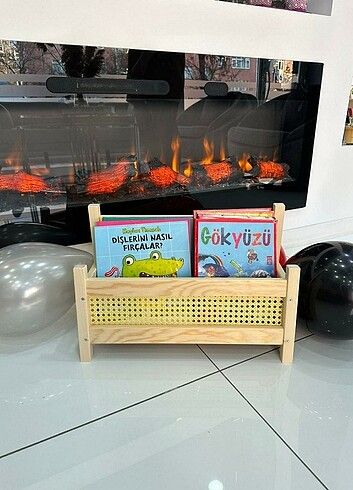 Diğer Montessori Ahşap Kitaplık