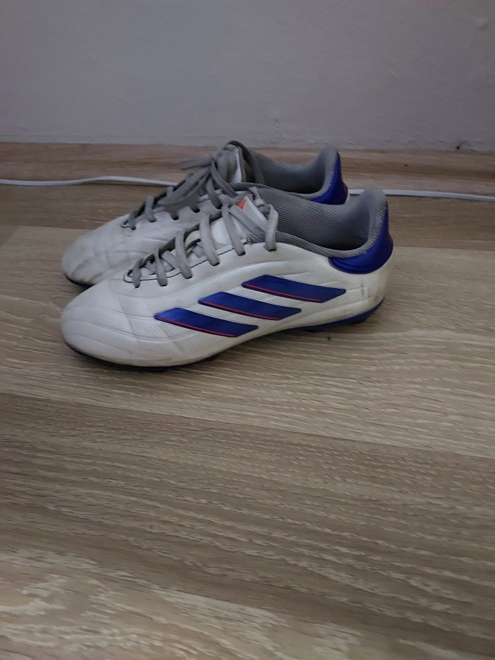 Gri Beyaz Bağcıklı Erkek Futbol Ayakkabısı - Görsel 5