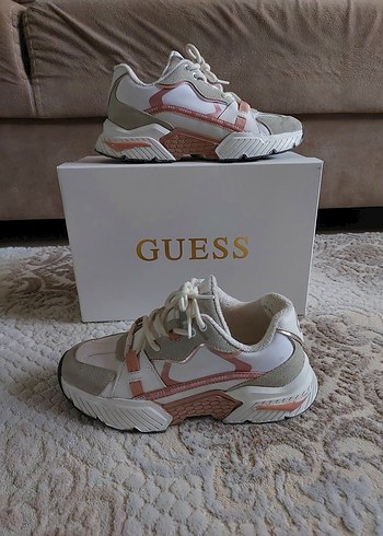Guess 38