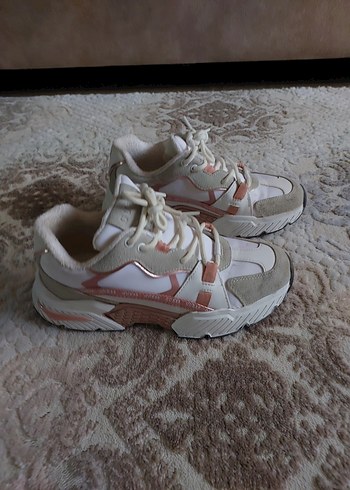 Guess Kadın Beyaz Platform Spor Ayakkabı - Görsel 4