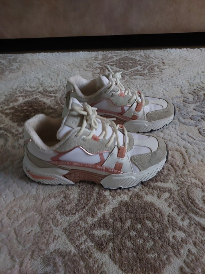 Guess Kadın Beyaz Platform Spor Ayakkabı - Görsel 4