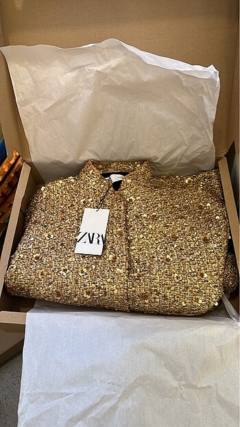 m Beden altın Renk Zara gold pullu ceket
