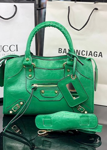 Beyaz Deri Tokalı Kadın El Çantası - Görsel 2