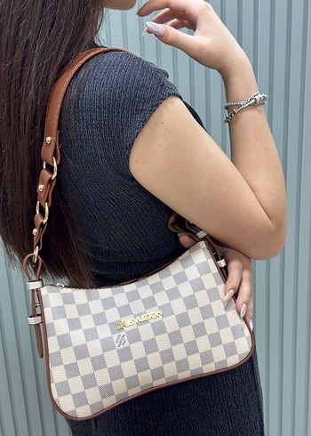 Louis Vuitton Siyah Baskılı Deri Kadın Omuz Çantası
