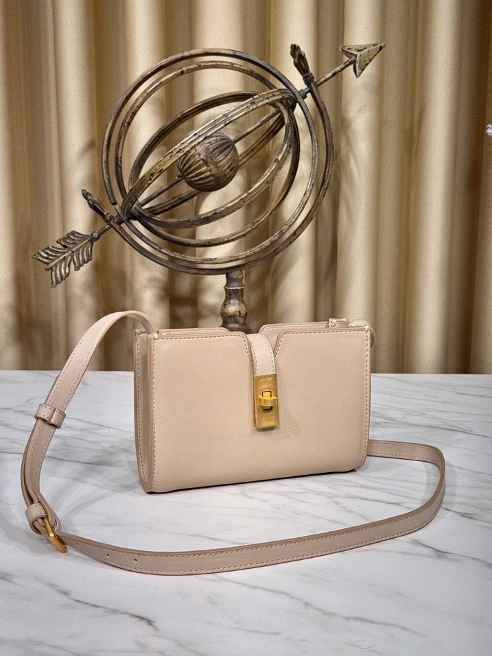 Celine strap Pochette 19 cm - Görsel 2