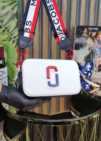  Beden siyah Renk Marc Jacobs Çapraz askılı