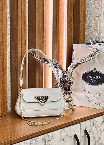  Beden Prada çapraz askılı çanta zincir detaylı askılı 