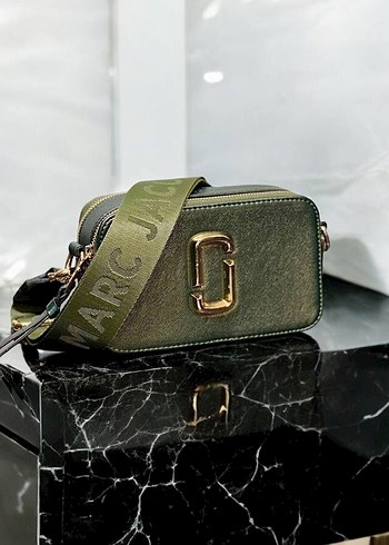 Beden Marc Jacobs tüm renkler mevcut