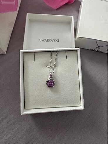  Beden swarovski kolye