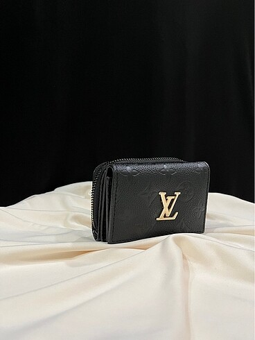 Louis Vuitton cüzdan