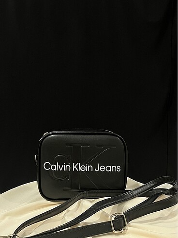 Calvin Klein Çapraz çanta
