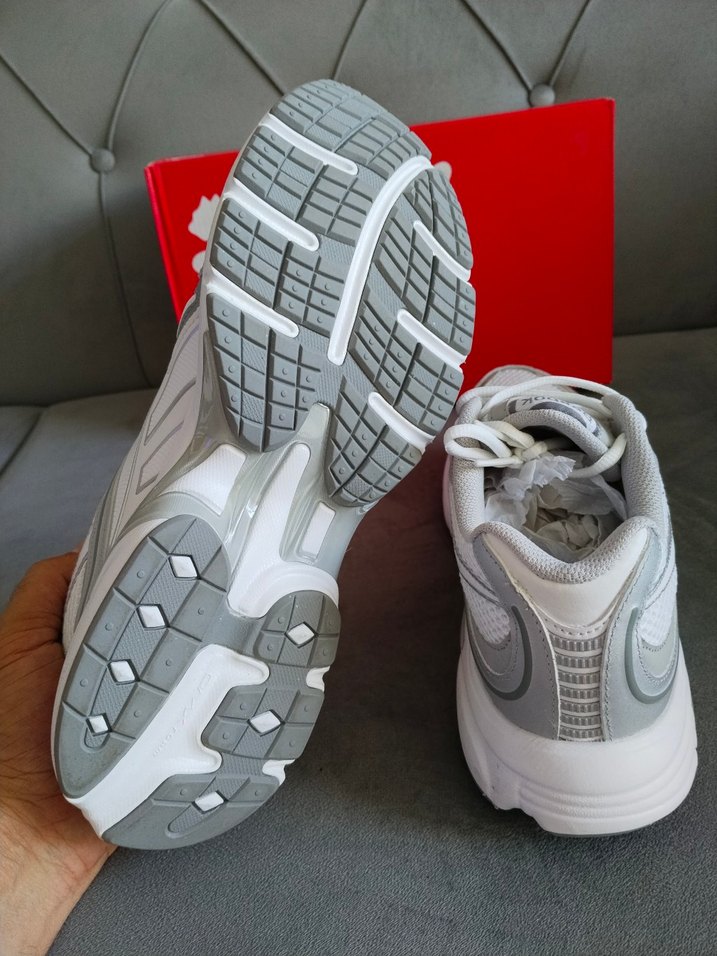 Reebok spor ayakkabı - Görsel 5