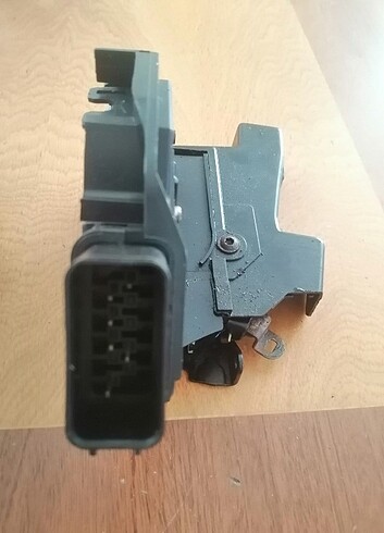 Ford c Max kapı kilit mekanizması