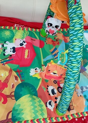 Sıfır ayarında oyun halısı ve ebebek marka babynest ikisi 250 t