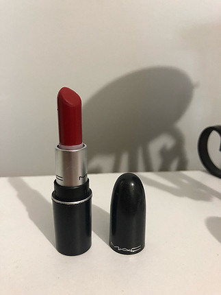 MAC MAC matte russısn red ruj