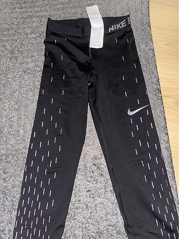 Nike tayt