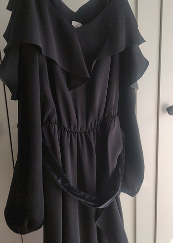 Uzun Siyah Gotik V Yaka Elbise