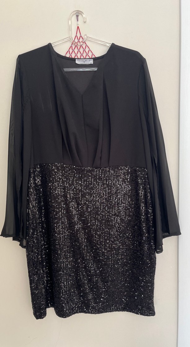 Siyah Mini Pul İşlemeli  Elbise - Görsel 2