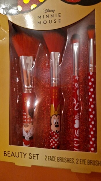 Minnie Mouse Makyaj Fırça Seti - Görsel 2