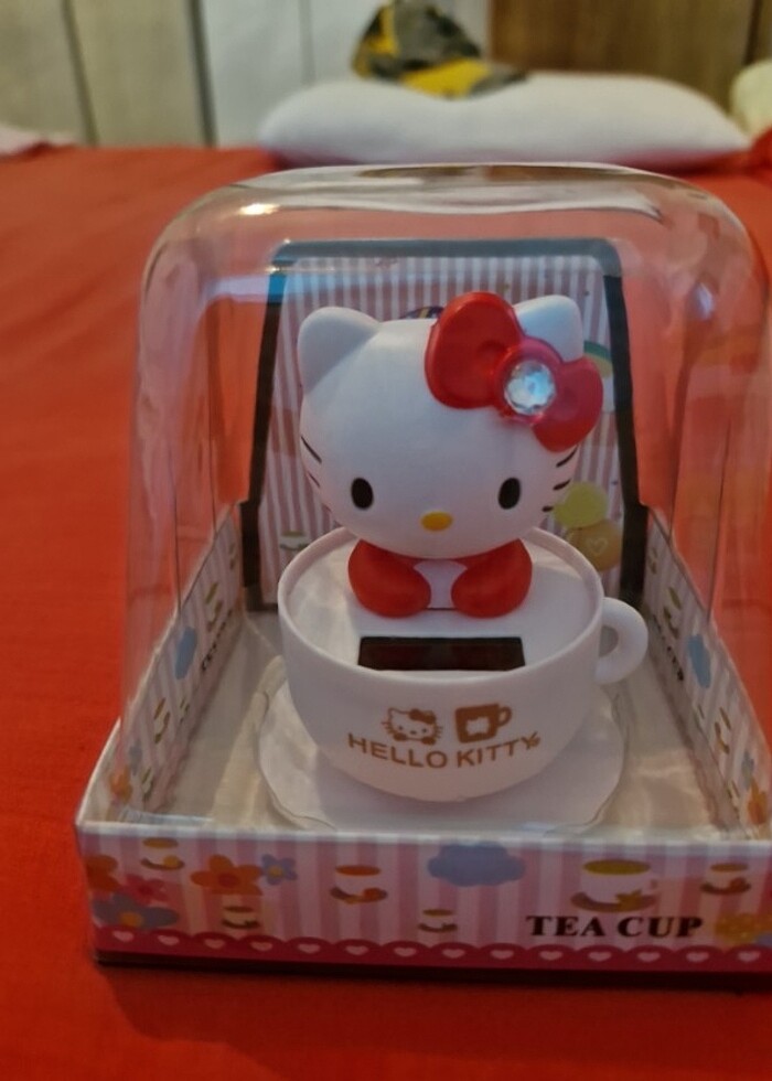 HELLO KITTY KAFA SALLAYAN BIBLO - Görsel 2