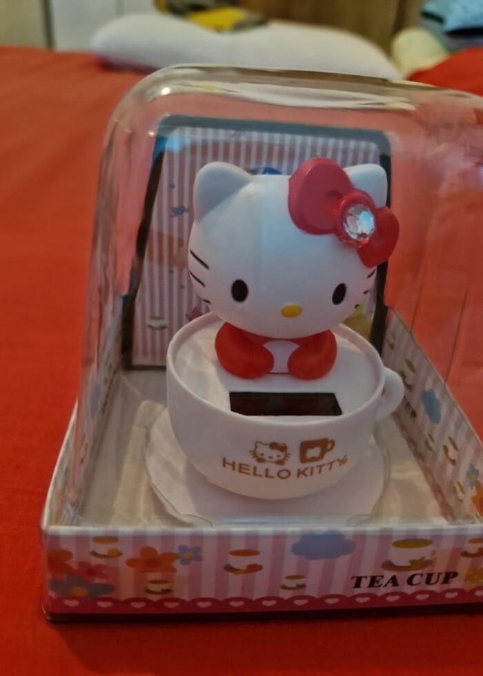 HELLO KITTY KAFA SALLAYAN BIBLO - Görsel 3