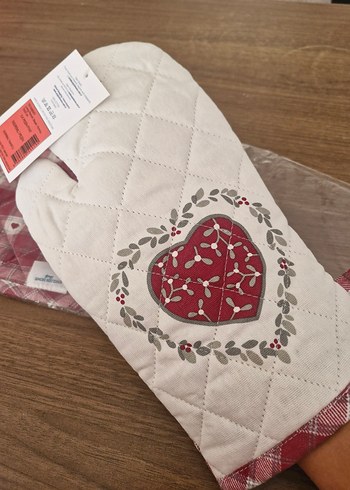 Nakışlı Beyaz Fırın Eldiveni ve Tutacak Seti - Görsel 5