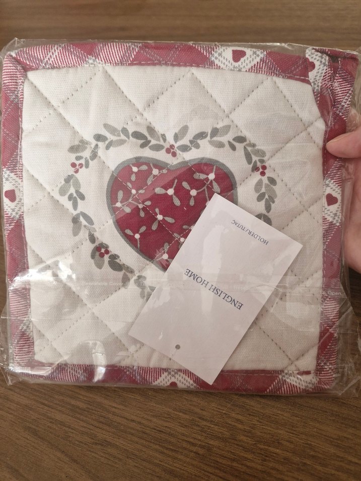 Nakışlı Beyaz Fırın Eldiveni ve Tutacak Seti - Görsel 2