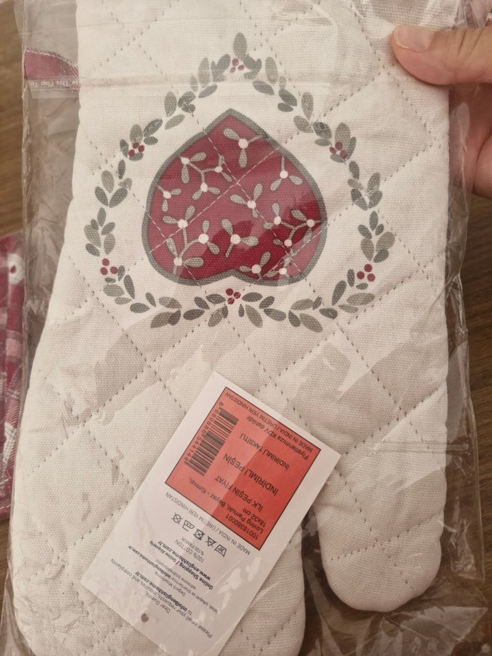 Nakışlı Beyaz Fırın Eldiveni ve Tutacak Seti - Görsel 4