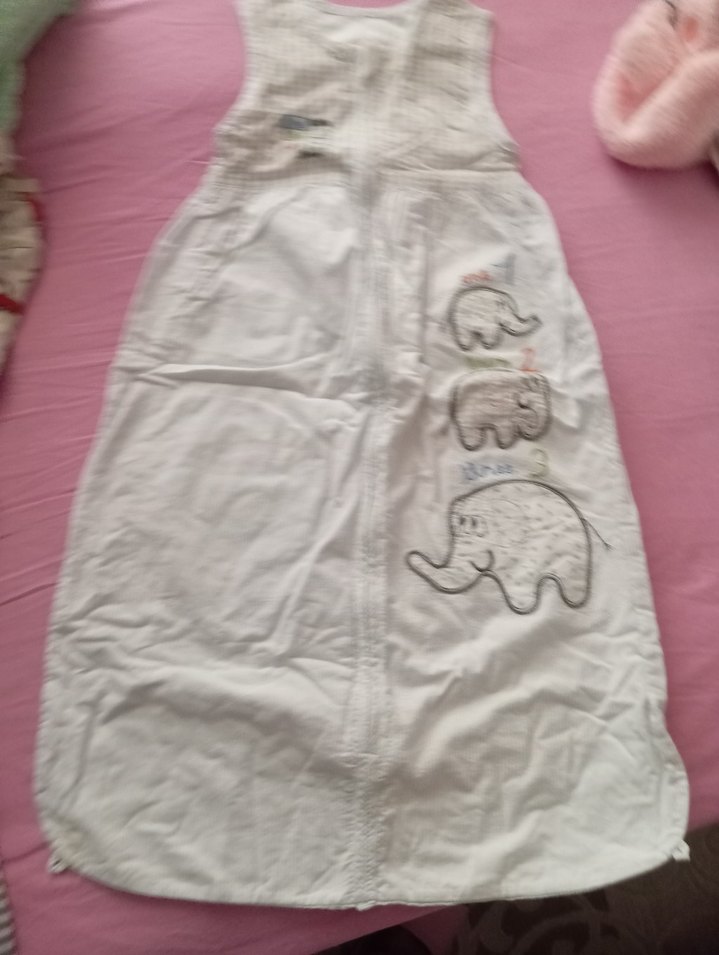 Nakışlı Beyaz Çocuk Uyku Tekstili - Görsel 3