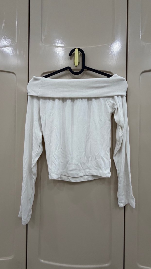 Kadın Beyaz Uzun Kollu Kayık Yaka Bluz - Görsel 2