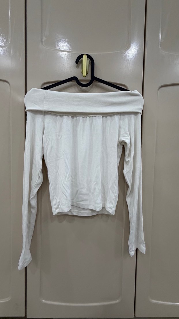 Kadın Beyaz Uzun Kollu Kayık Yaka Bluz - Görsel 4