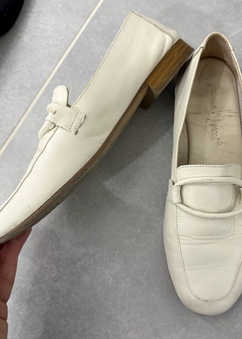 Beyaz Deri Tokalı Kadın Düz Ayakkabı - Görsel 2