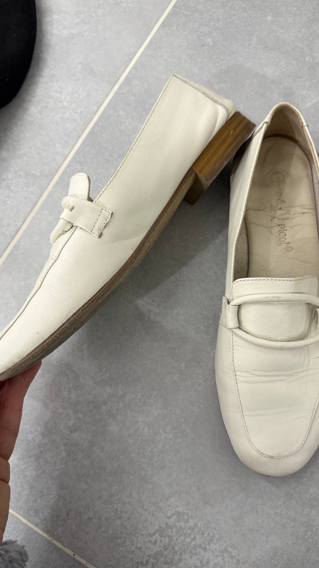 Beyaz Deri Tokalı Kadın Düz Ayakkabı - Görsel 2